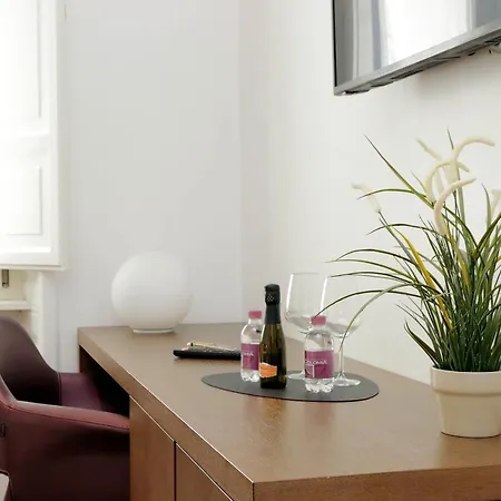 Youroom Carrozze 3* Rome