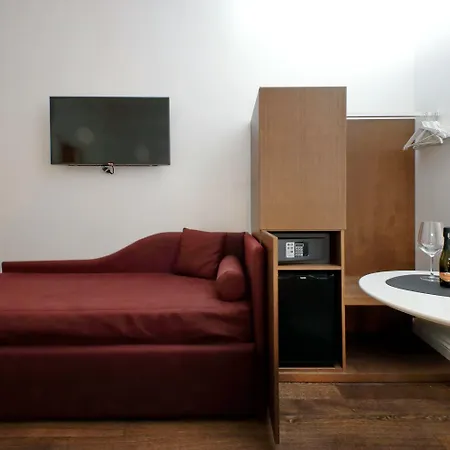 Youroom Carrozze Penzion 4*